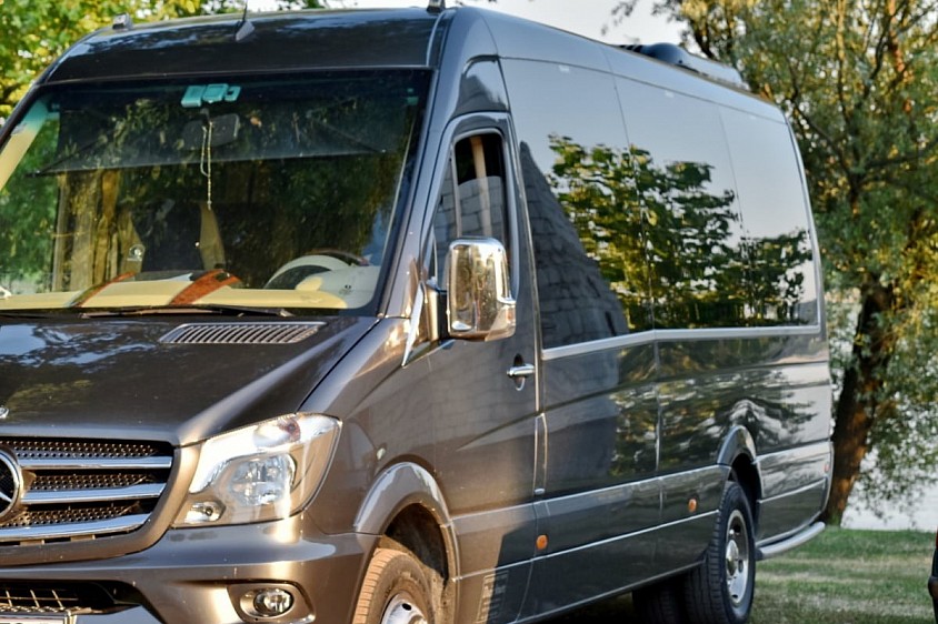 minibus hire
